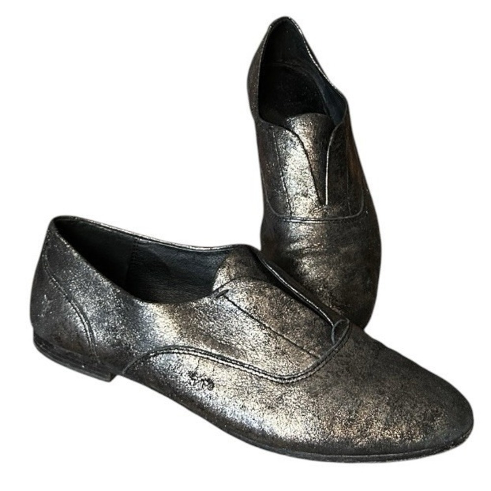 FRYE Terri Leather Slip-On Loafer sz 8.5M Black Distressed Gold Metallic Flat